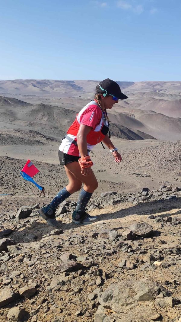 Descenso cerros Club Trail Running Arica 104 Mob